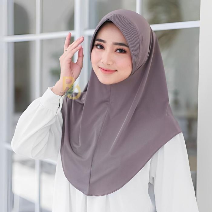 kerudung segi empat